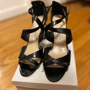 Manolo Blahnik Ginkoballo black patent heels
